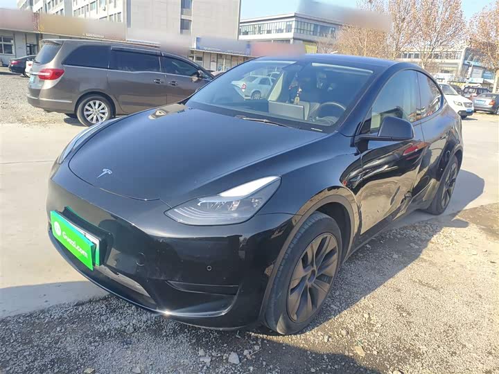 Фото 1 - Tesla Model Y