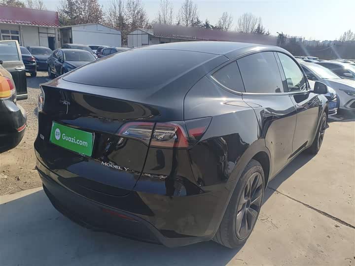 Фото 7 - Tesla Model Y