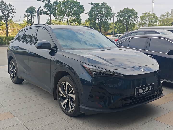 Фото 3 - BAIC Arcfox Alpha T5