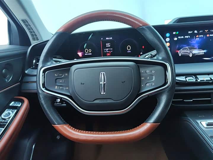 Фото 15 - Lincoln Z (Zephyr)