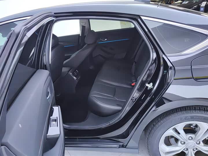 Фото 11 - Honda Accord