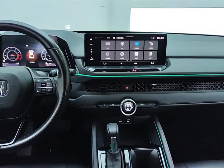 Фото 13 - Honda Accord