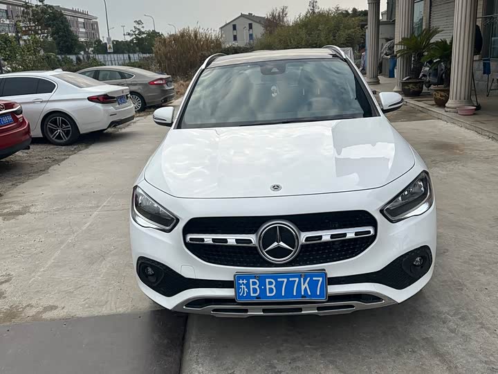 Фото 2 - Mercedes-Benz GLA-Class