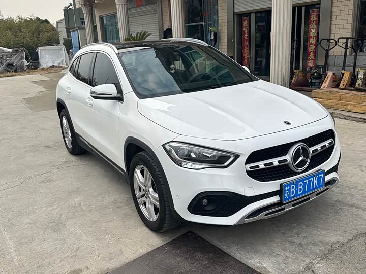 Фото 3 - Mercedes-Benz GLA-Class