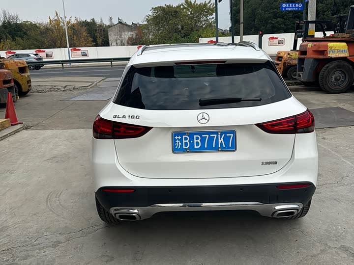 Фото 5 - Mercedes-Benz GLA-Class