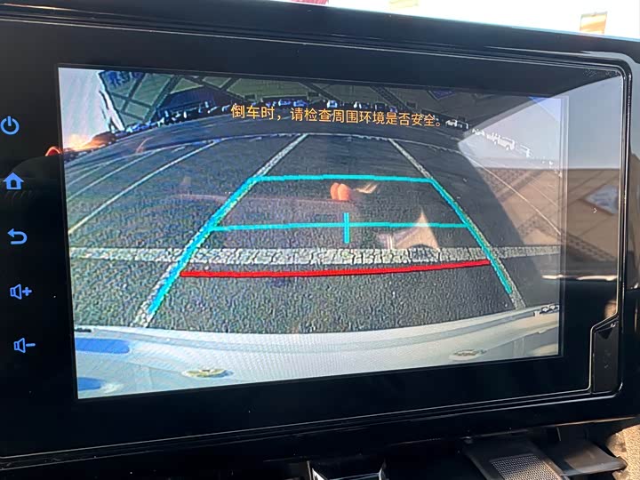 Фото 13 - Toyota Corolla