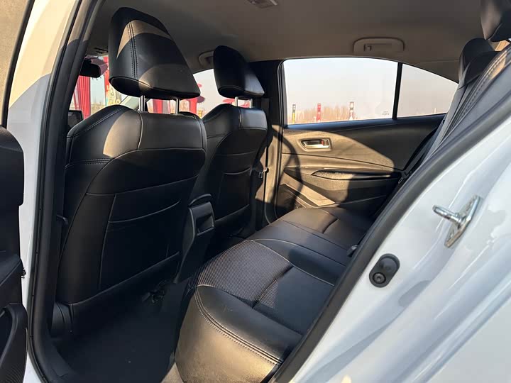 Фото 5 - Toyota Corolla