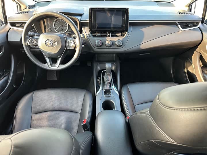 Фото 6 - Toyota Corolla