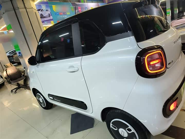 Фото 5 - Bestune Pony