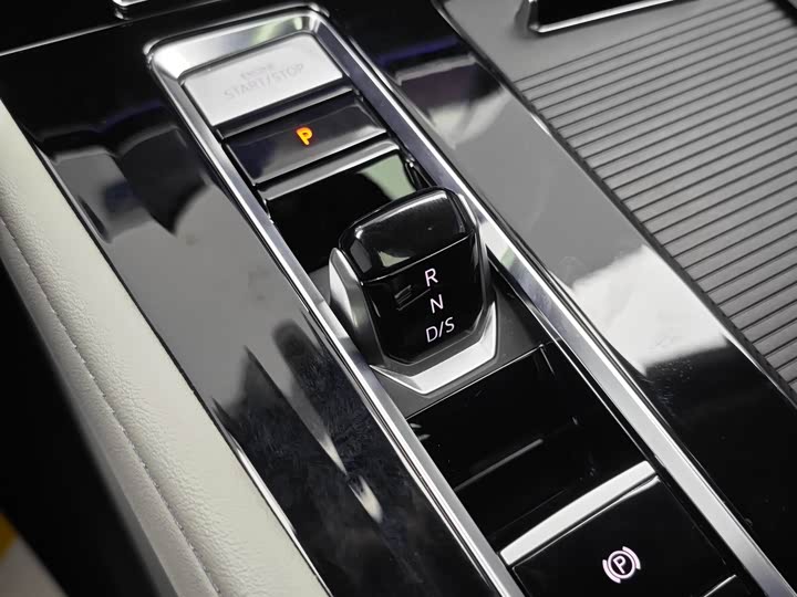 Фото 36 - Volkswagen Teramont Pro