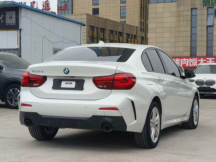 Фото 9 - BMW 1 Series