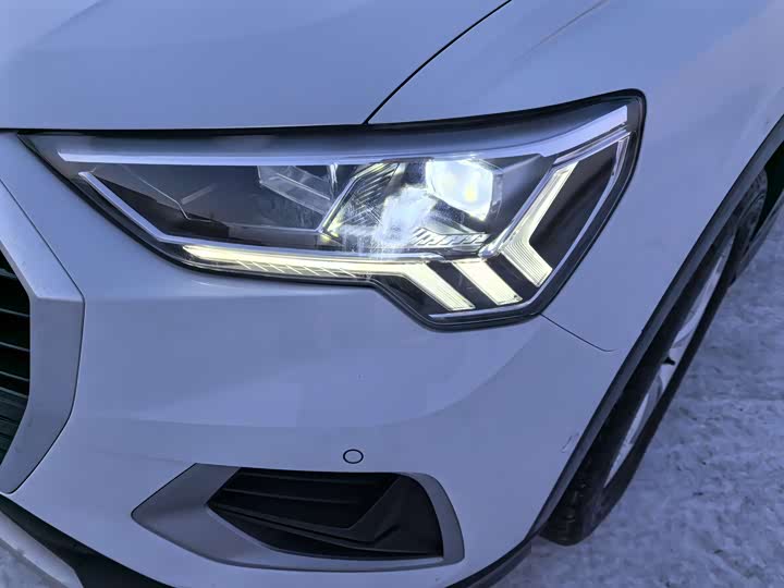 Фото 13 - Audi Q3