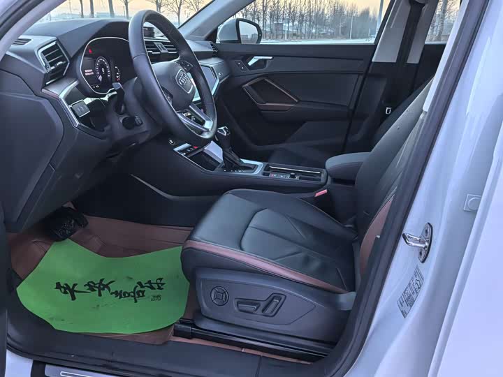 Фото 15 - Audi Q3