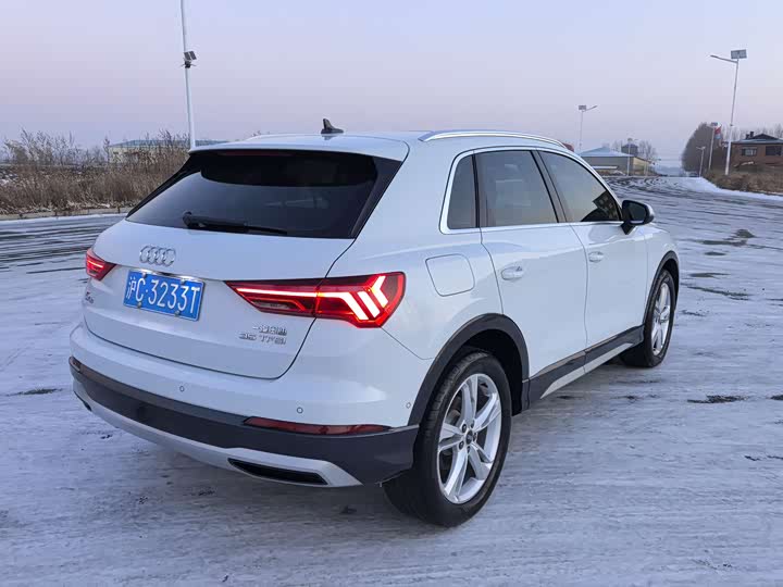 Фото 6 - Audi Q3