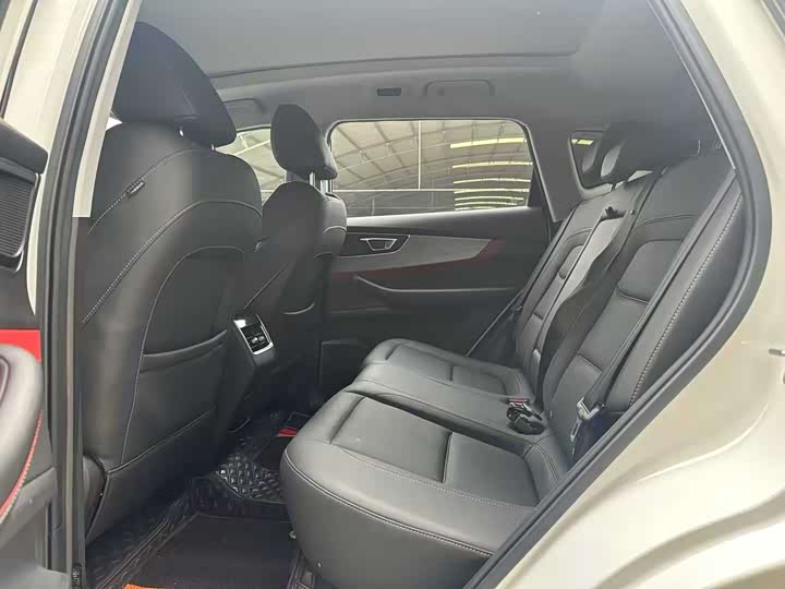 Фото 9 - Chery Tiggo 7