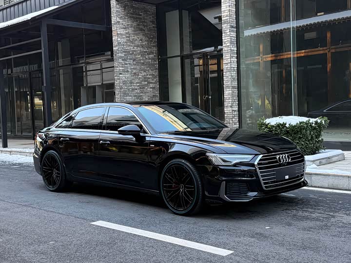 Фото 3 - Audi A6L