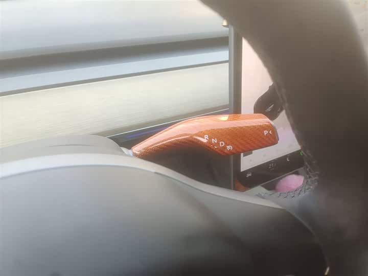 Фото 14 - Tesla Model 3