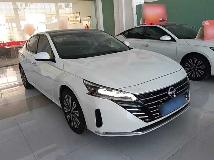 Фото 4 - Nissan Teana