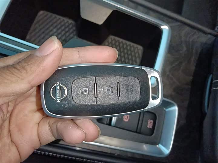 Фото 9 - Nissan Teana