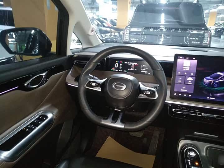 Фото 11 - GAC Trumpchi E8