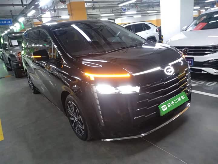 Фото 4 - GAC Trumpchi E8