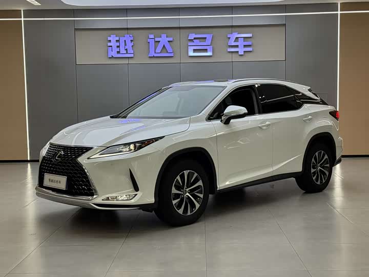 Фото 1 - Lexus RX