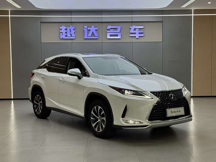 Фото 3 - Lexus RX