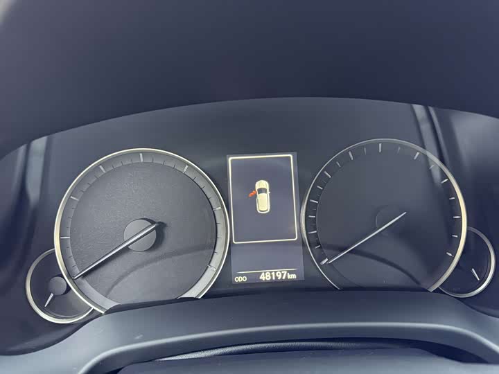 Фото 6 - Lexus RX