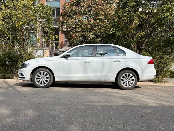 Фото 3 - Volkswagen Bora