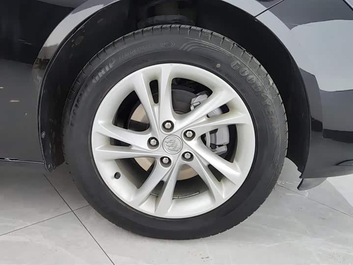 Фото 6 - Buick Regal