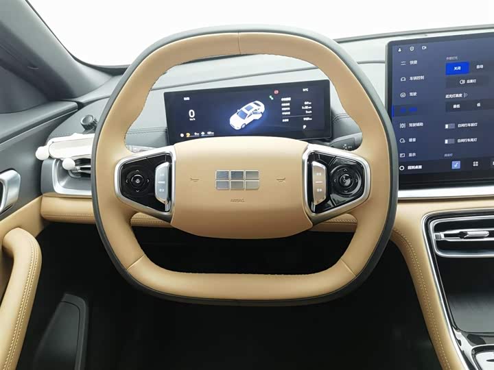 Фото 11 - Geely Galaxy A7