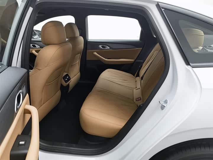 Фото 15 - Geely Galaxy A7