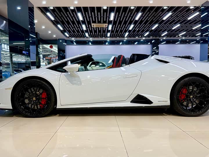 Фото 3 - Lamborghini Huracán