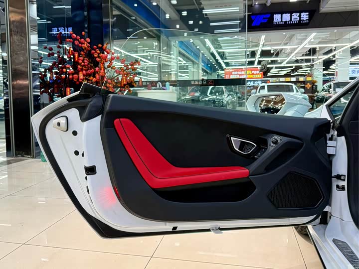 Фото 6 - Lamborghini Huracán