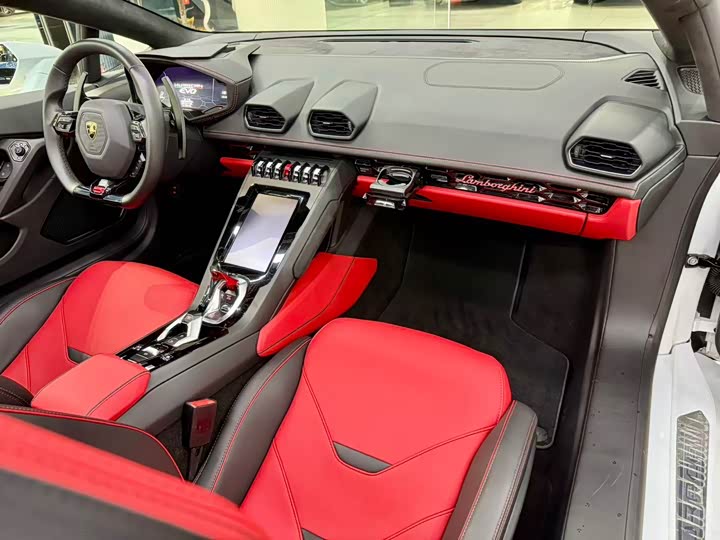 Фото 8 - Lamborghini Huracán