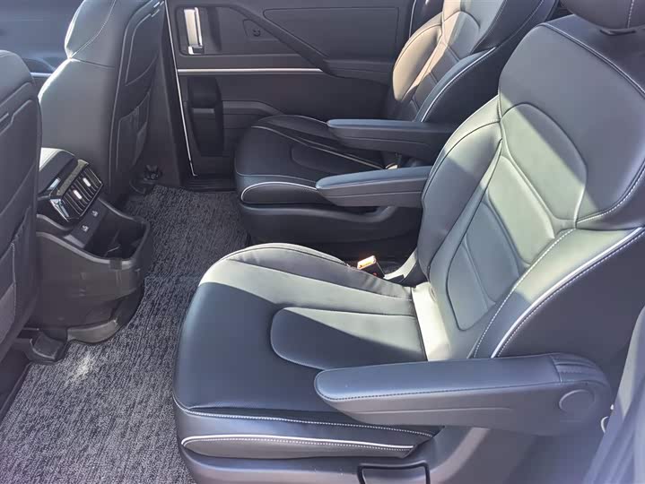 Фото 11 - Hyundai Custo