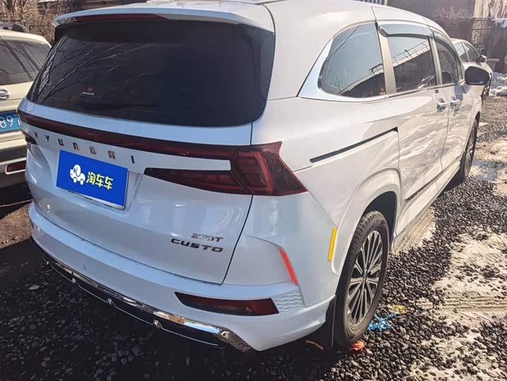 Фото 3 - Hyundai Custo