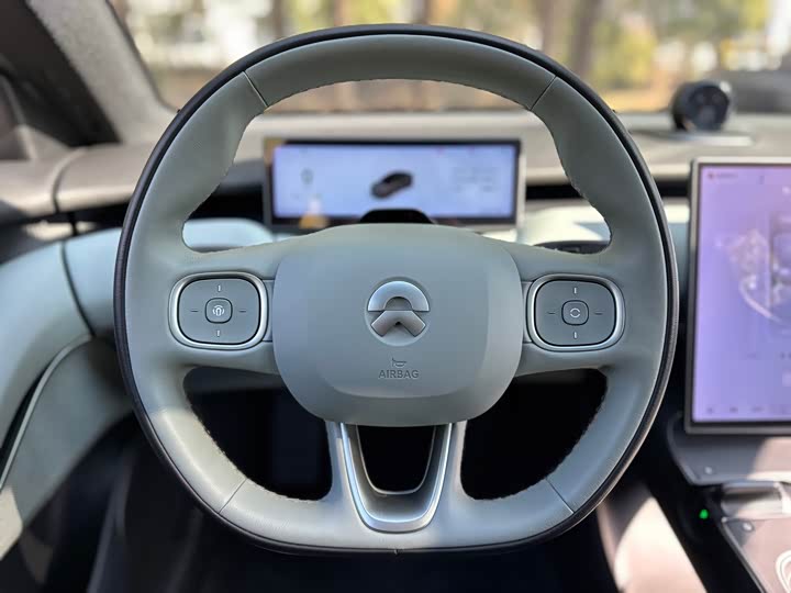 Фото 16 - Nio ET5