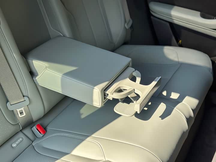 Фото 21 - Nio ET5