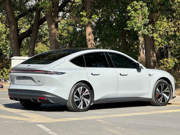 Фото 4 - Nio ET5