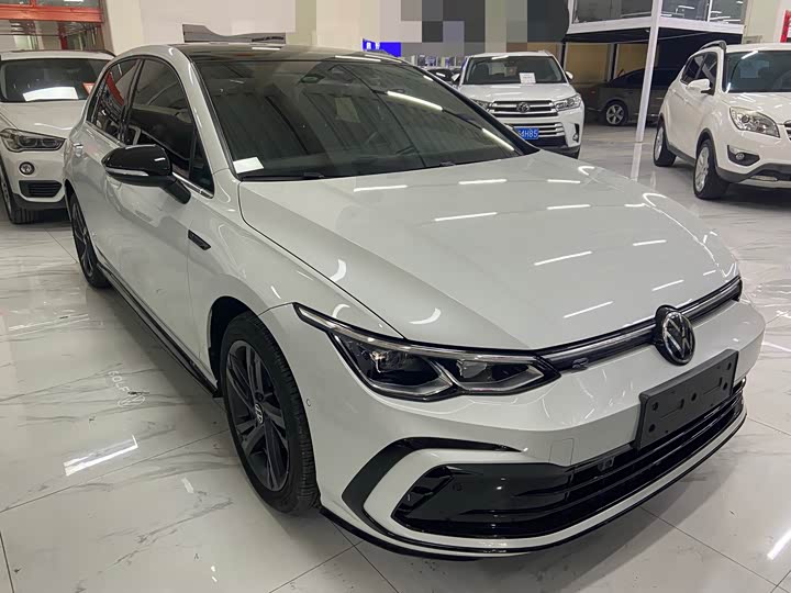 Фото 2 - Volkswagen Golf