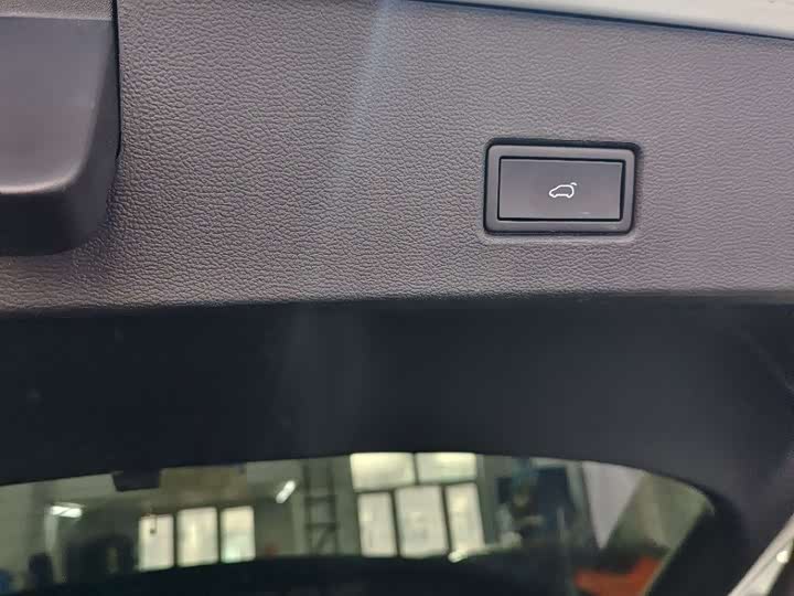 Фото 11 - Volkswagen T-Roc