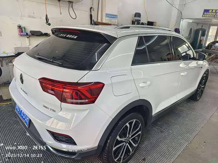 Фото 4 - Volkswagen T-Roc