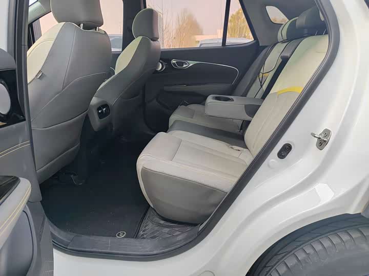 Фото 8 - GAC Aion V