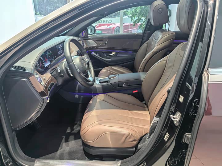 Фото 12 - Mercedes-Benz S-Class