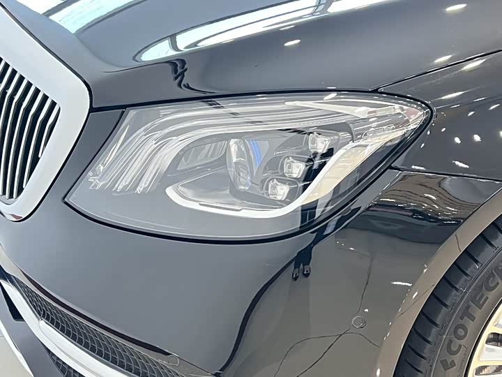 Фото 24 - Mercedes-Benz S-Class