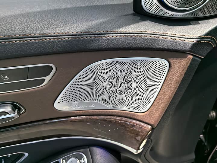 Фото 6 - Mercedes-Benz S-Class