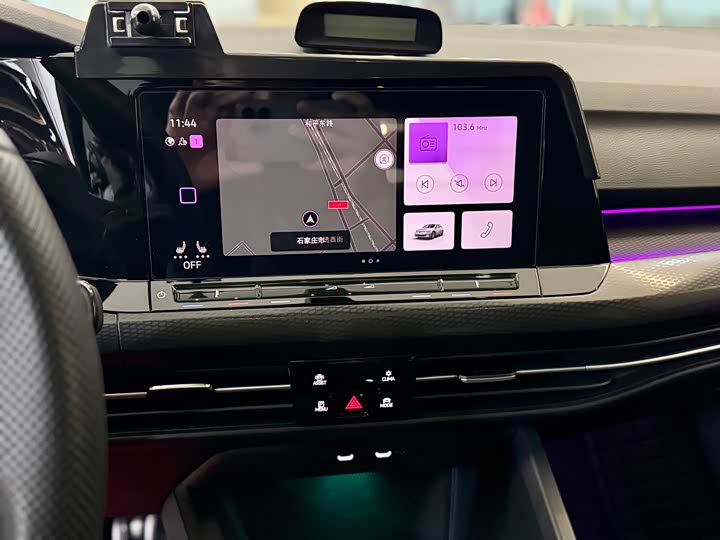 Фото 14 - Volkswagen Golf GTI