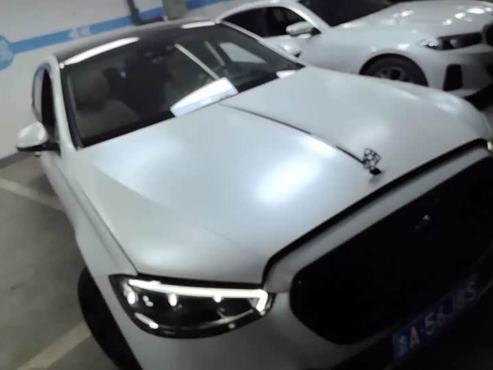 Фото 2 - Mercedes-Benz Maybach S-Class