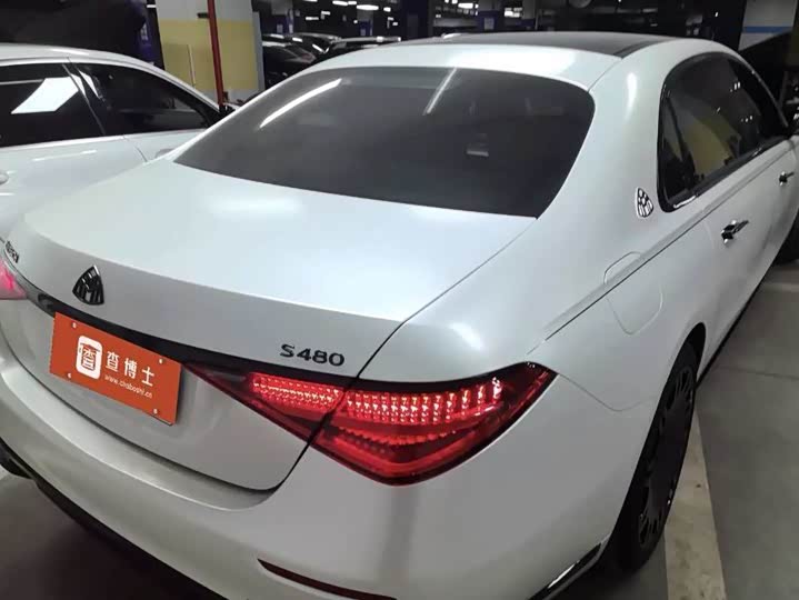 Фото 3 - Mercedes-Benz Maybach S-Class